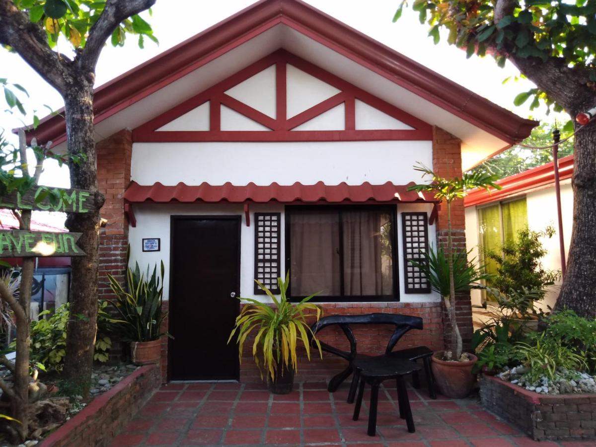 Isla Bonita Beach Resort San Juan  Exterior photo