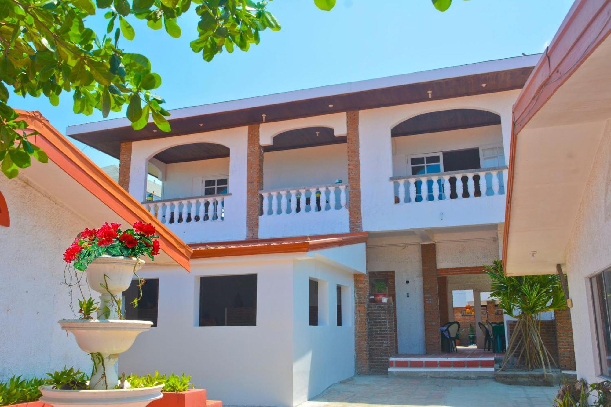 Isla Bonita Beach Resort San Juan  Exterior photo