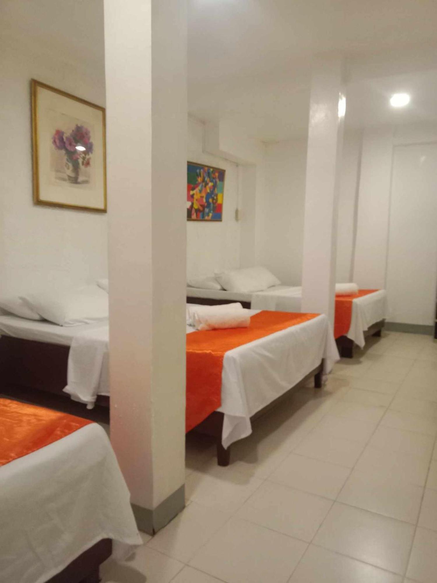 Isla Bonita Beach Resort San Juan  Room photo